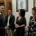Potpisani ugovori sa dobitnicama stanova u drugom izvlačenju "Uzmi račun i pobedi", među kojima je i Kragujevčanka Milica…