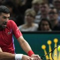 Novak razbio Argentinca, Lajović ispao – srpski dubl predao meč u Parizu