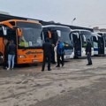 Mladi otputovali u Sarajevo, sedam punih autobusa krenulo iz Novog Pazara