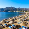 Popularno letovalište postaje grad duhova: Puste plaže, restorani prazni, a cene bodu oči i imućnima