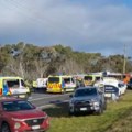 Školski autobus sleteo sa puta, stradala devojčica Ima povređenih, stravična nesreća u Australiji (video)