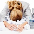 Žene u ekonomskom ropstvu – krediti, kontrola zarade i život bez sigurnosti