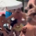 Drama u poznatom letovalištu! Zverski pretukli devojčicu (13) zbog ležaljke, usledila opšta tuča turista (video)
