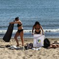 Ležaljka 200 evra, ručak 100, nije ni čudo što nema turista: Pokrenuta velika rasprava zbog propasti turističke sezone u…