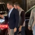 Nije samo Mijatović: Još jedan bivši čelnik Partizana gleda meč Srbije i Grčke! (video)