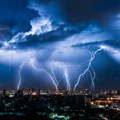 Nevreme potopilo Boku Kotorsku, gromovi pretvorili u Mostaru noć u dan: Prete li nove superćelijske oluje?