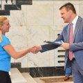 Mirović: Za poboljšanje uslova stanovanja 125 izbeglih i raseljenih porodica u Vojvodini 50,5 miliona dinara