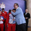 Želim da zahvalim za veliku radost koju ste doneli našoj zemlji Vučić čestitao bokserima na ogromnom uspehu: Ponosni smo…