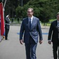 Ministar Gašić poslao snažnu poruku podrške Vučiću "Ostavka predsednika ugrozila bi stabilnost sistema odbrane!"