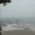 (Foto) padao grad veličine oraha, olujni vetar rušio čitava stabla: Nevreme napravilo haos u Hrvatskoj: Ljudi ostali bez…