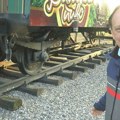 Vladimir iz Bajine Bašte pretvorio vagon i šine u uspešan biznis na Tari: Sada je glavna atrakcija na planini