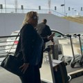 „Izašla je iz biznis klase…“ Voditeljka ostala šokirana zbog ponašanja Snežane Đurišić u avionu, sad ispričala
