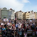 Protest u Pragu: Građani brane medije od političara