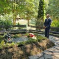 Macut se poklonio vladiki Nikolaju i objavio to na Instagramu