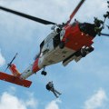 Drama na Hvaru: Ženi pozlilo na plaži, helikopter Hitne pomoći sleteo na stene u gotovo nemogućim uslovima!