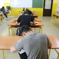 Poslednja šansa za male maturante! Osmaci koji nisu izašli u junu danas polažu izborni predmet