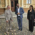 Roditelji: „Direktor Jovine i gradonačelnik prevarom zloupotrebili maloletne učenike u političke svrhe“