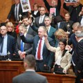 Opozicija izabrala patriotsku taktiku za kritiku režima: Politička analiza Zorana Panovića