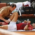 Novak Đoković zvanično saopštio da se povlači sa Rolan Garosa zbog povrede kolena