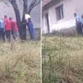 Pucao na policiju, bacio dve bombe! Migrant napravio haos u komšiluku, zauzeo napuštenu kuću (Video)