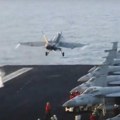 Nova blamaža Amerike: Još jedan lovac F-18 pao u crveno more! Huti nastavljaju da obaraju bez ispaljenog metka! (video)