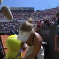 Amerikanka povraćala posle pobede nad Osakom (VIDEO)