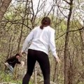 Devojka je postavila kameru da se snima u šumi: Ono što se desilo potom je zaista neverovatno