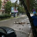Uklonjen deo krova škole koji je pao tokom nevremena u Kragujevcu