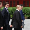 Šta se krije u aktovkama putinovih ljudi: "Jedna je za vršenje nužde" (foto)