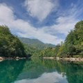 Prirodno čudo Balkana: Reka bez izvora, sa neverovatnom bojom