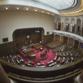 Skupštinska debata o izbornim zakonima: Spor oko preporuka ODIHR-a prerastao u lične uvrede (VIDEO)