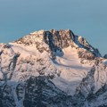 Oboren rekord: Na Mont Everest se u jednom danu popelo 274 planinara