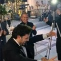 "Kuću proda zbog provoda": Abazović snimljen na svadbi, razigrao se sa najvažnijom ženom svog života! Video
