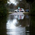 Poplave uništile mančester: Automobili pod vodom do krova, evakuacija domova