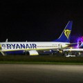 Avion Rajanera upao u jaku turbulenciju u Nemačkoj, prinudno sleteo, povređeno devet