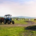 Stravična tragedija! Prevrnuo se traktor na muškarca kod Bjelovara! Stradao je na licu mesta!