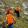 Nemački turisti zaglavljeni u steni na Durmitoru, u akciju krenula Gorska služba spasavanja