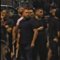 (VIDEO) Muškarci sa drvenim palicama u Kneza Miloša u Beogradu