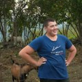 Vragolan (18) iz Bosne postao hit na mrežama kad su ga pitali ima li devojku! Njegov odgovor se prepričava po celom Balkanu…