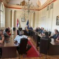 Meštani podradanskih sela došli na razgovor, ali ih niko nije primio