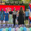 PONOS grada Kragujevca: Diploma i put na letnji kamp na Kopaoniku za 229 osnovaca i srednjškolaca (FOTO)