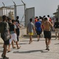 Španska policija nastavlja kontrolu kako bi vratila sve koji su nelegalno ušli u enklavu Seuta