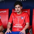 Haos u Atletiku - navijači okrenuli leđa Alvaresu, saigrači i Simeone ga brane: "Recite mu da ide" VIDEO