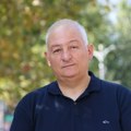 Ovo je Branko, vozač autobusa koji se lavovski borio za život putnice. Sada ima samo jednu želju - da pronađe Srđana (video)…