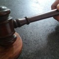 Velika prevara na ostavinskoj raspravi: Rođeni brat i sestre su je izbrisali i oteli celo nasledstvo