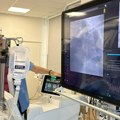 Tri pacijenta uspešno operisana novom metodom u Sremskoj Kamenici: Laserom razbijene tvrdokokorne naslage na krvnim sudovima