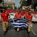 Hiljade grčkih javnih službenika u Atini protestovalo protiv izmena zakona o radu