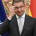 „Sve više postaje kopija Vučića i Orbana“: Makedonski novinar o Mickoskom