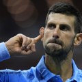 Novak izbegao Sinera i Alkaraza do finala u Šangaju