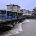 Deo Italije pogodile stravične poplave: Izdata upozorenja, izlile se reke, prekid saobraćaja, svi na nogama! Očekuje se…